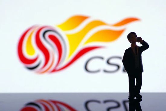 《逃出白垩纪》曝中国独家预告 亚当勇闯史前禁区 2023-03-21 好莱坞动作惊悚视效巨制《逃出白垩纪》重磅发布中国独家预告和终极海报！